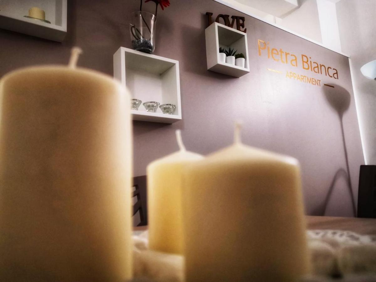 Pietra Bianca Appartment Bari Bagian luar foto