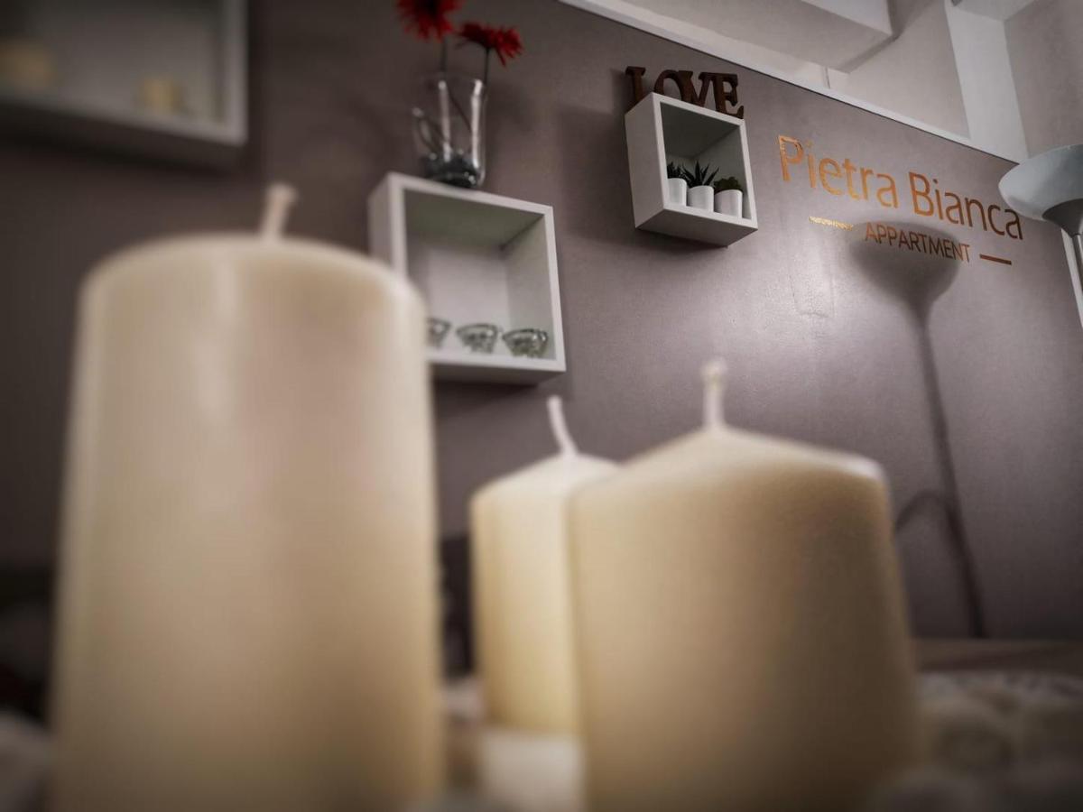Pietra Bianca Appartment Bari Bagian luar foto