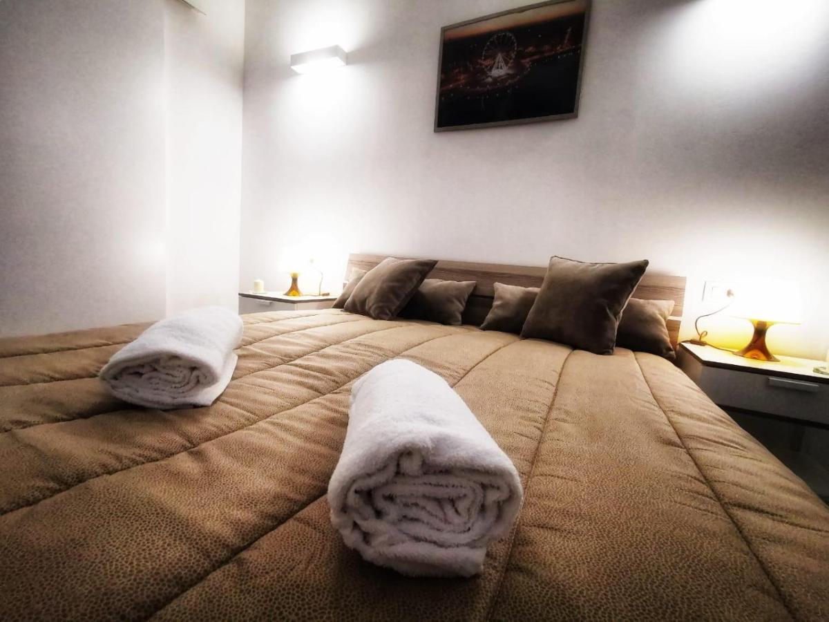 Pietra Bianca Appartment Bari Bagian luar foto