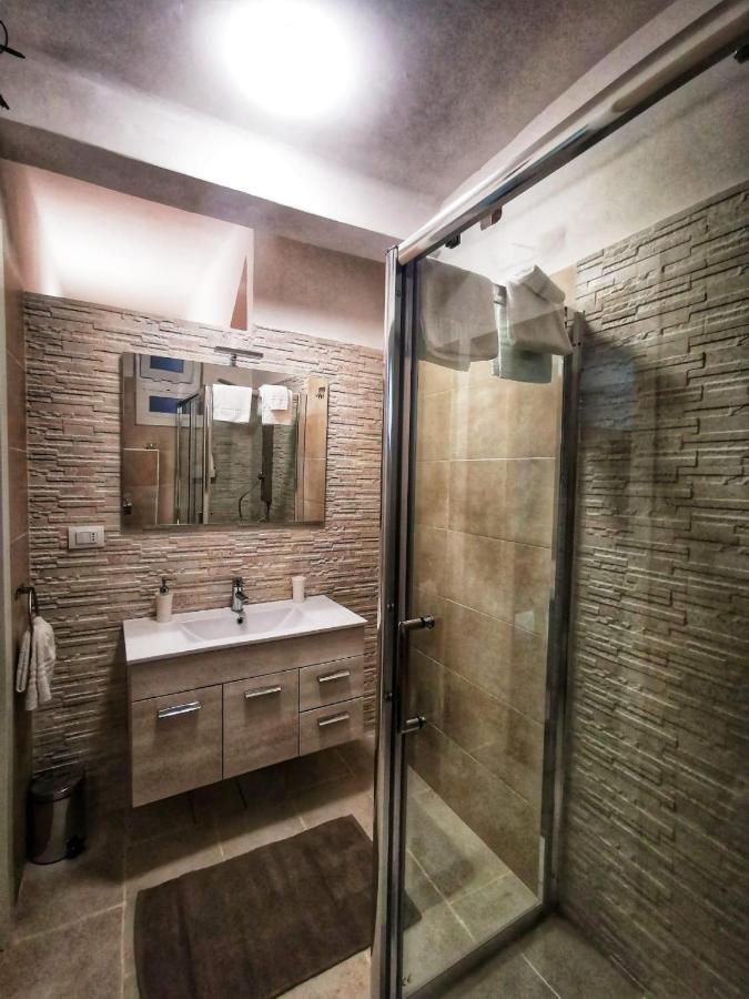 Pietra Bianca Appartment Bari Bagian luar foto