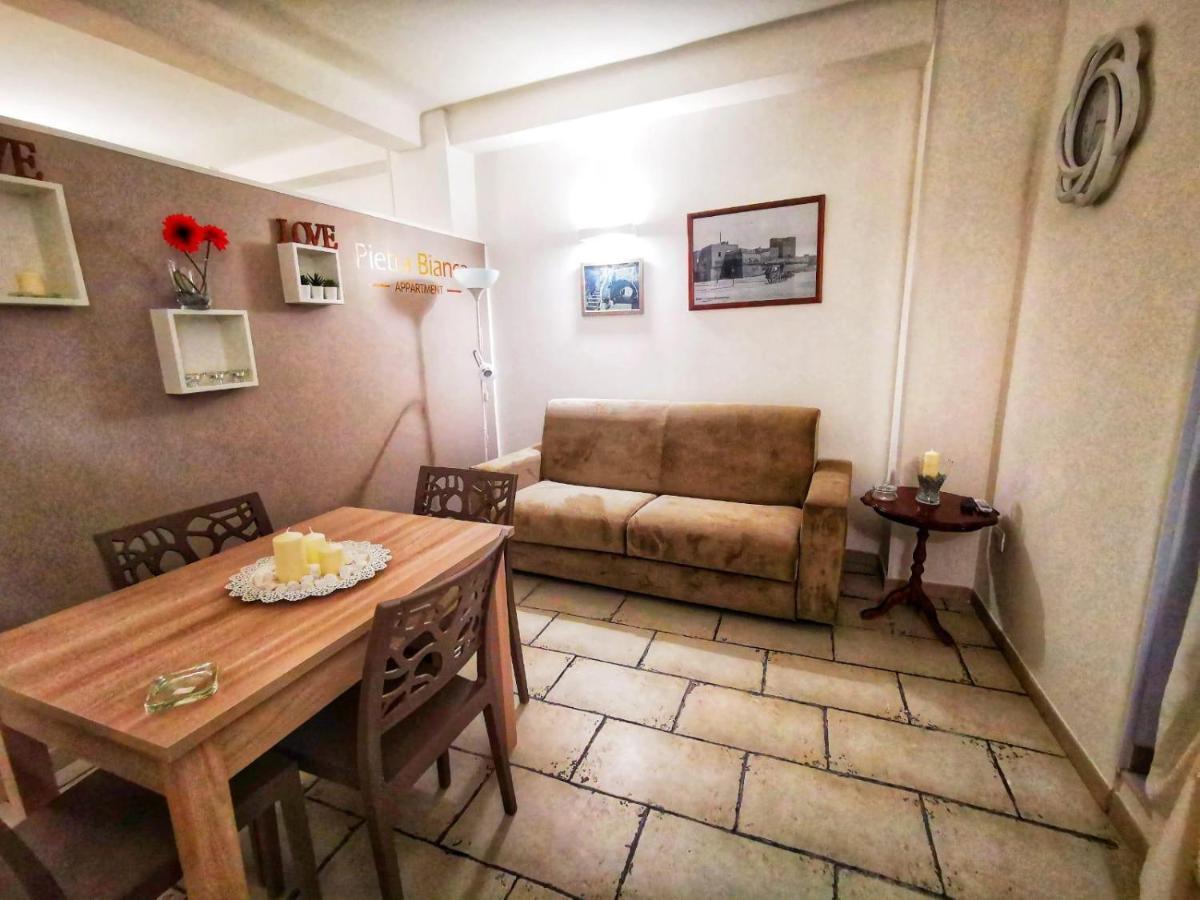 Pietra Bianca Appartment Bari Bagian luar foto