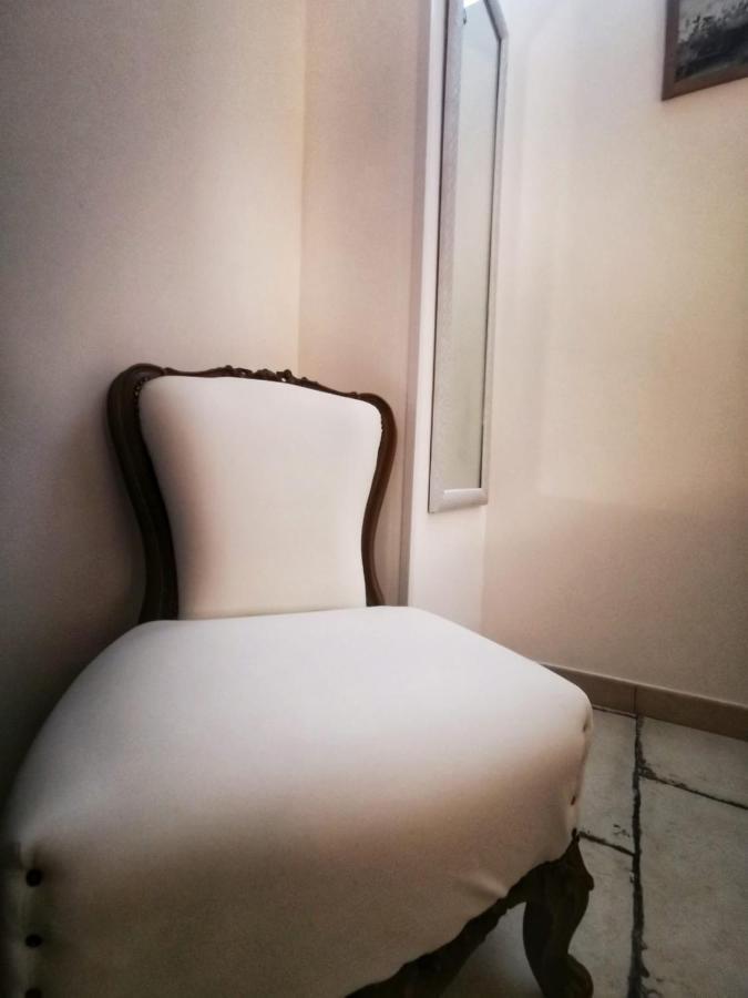 Pietra Bianca Appartment Bari Bagian luar foto