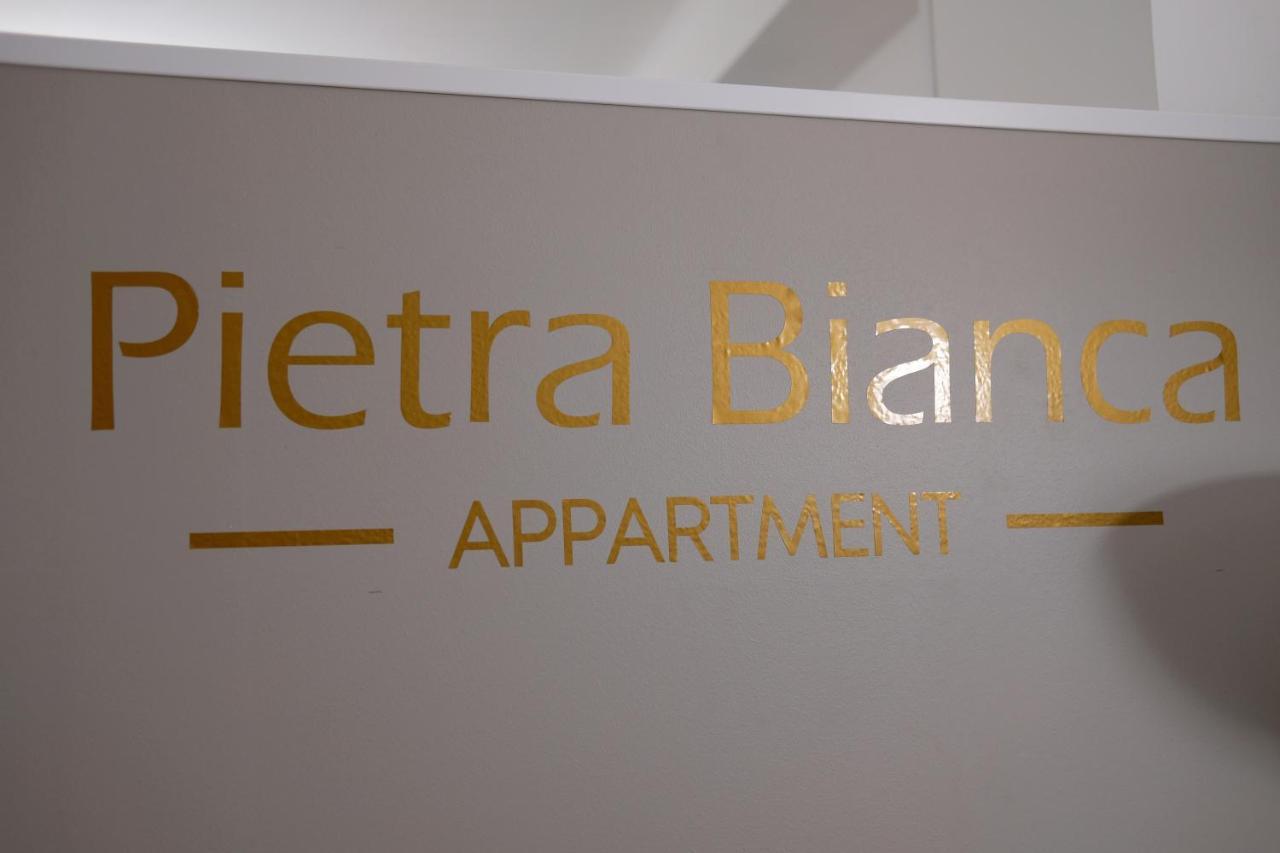 Pietra Bianca Appartment Bari Bagian luar foto